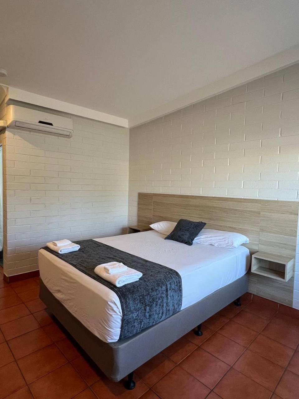 Katherine Motel Екстер'єр фото